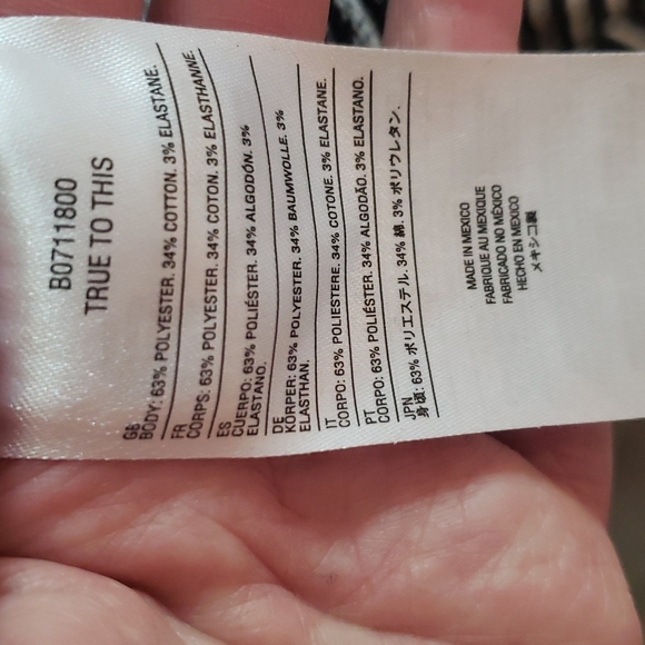 Volcom brand size small black white striped  sweater cardigan - Picture 6 of 8